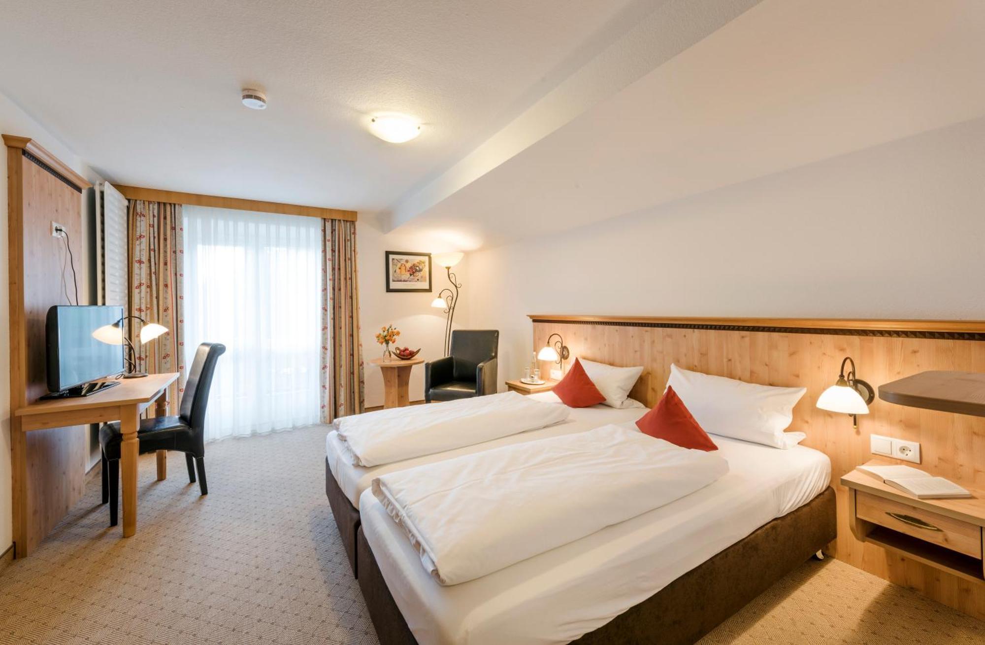 Berghaus - Der Westerhof Hotel Tegernsee Bagian luar foto