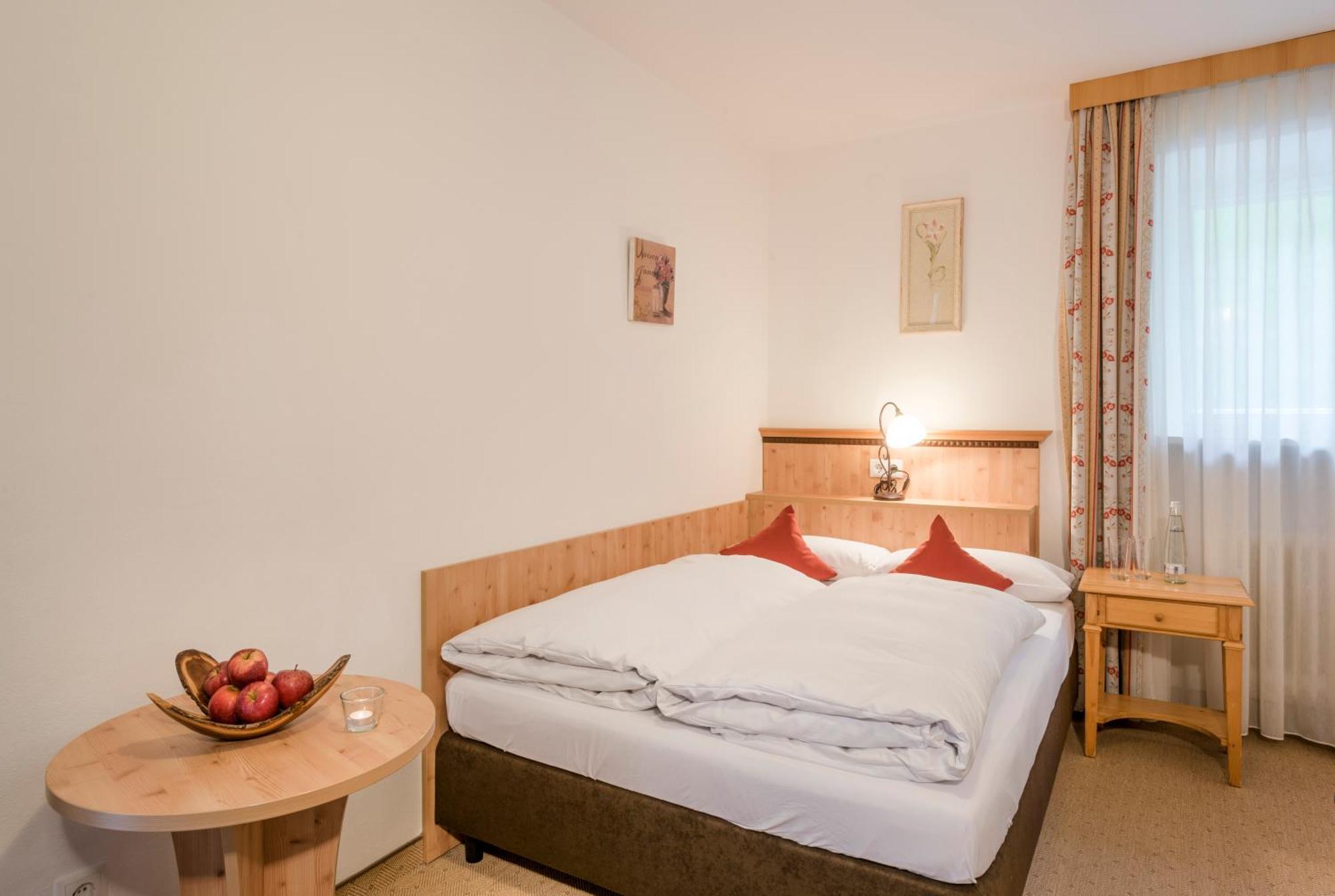 Berghaus - Der Westerhof Hotel Tegernsee Bagian luar foto