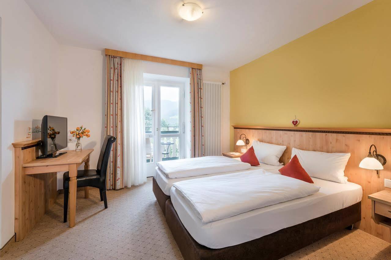 Berghaus - Der Westerhof Hotel Tegernsee Bagian luar foto